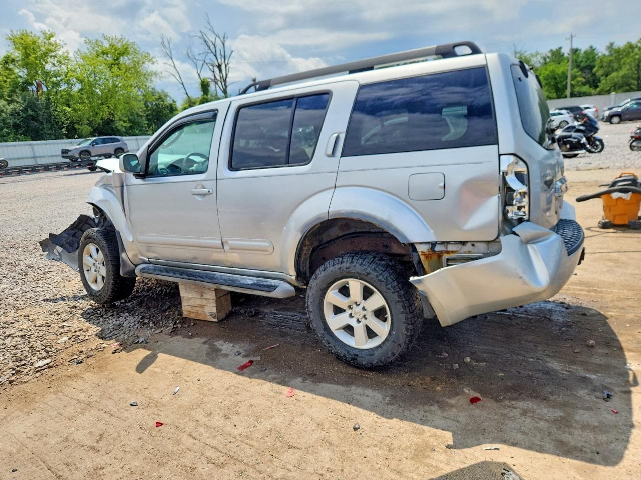2011 Nissan Pathfinder S - foto 2