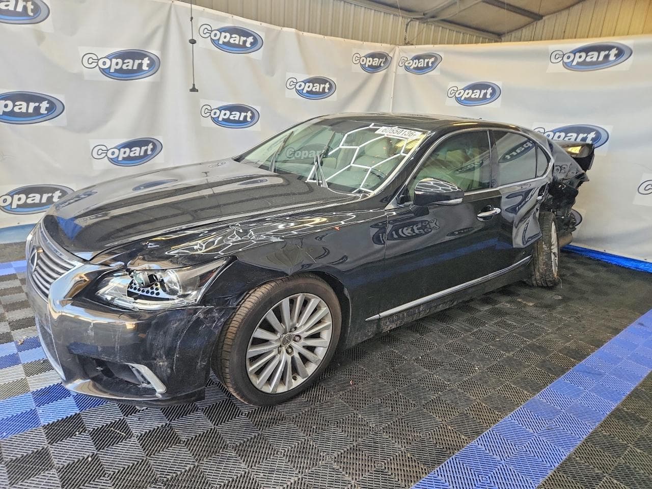 Lexus LS 2013 z USA