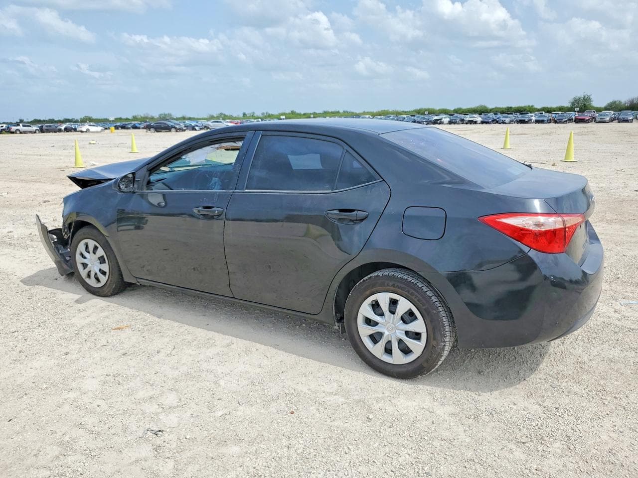 2017 Toyota Corolla L - foto 2