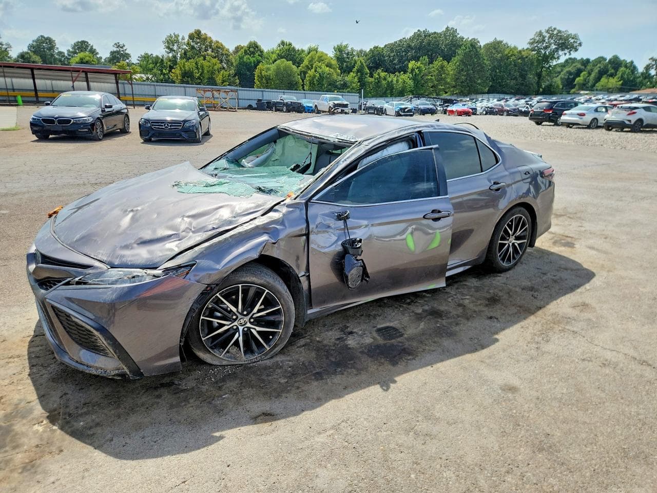 2024 Toyota Camry Hybrid Se