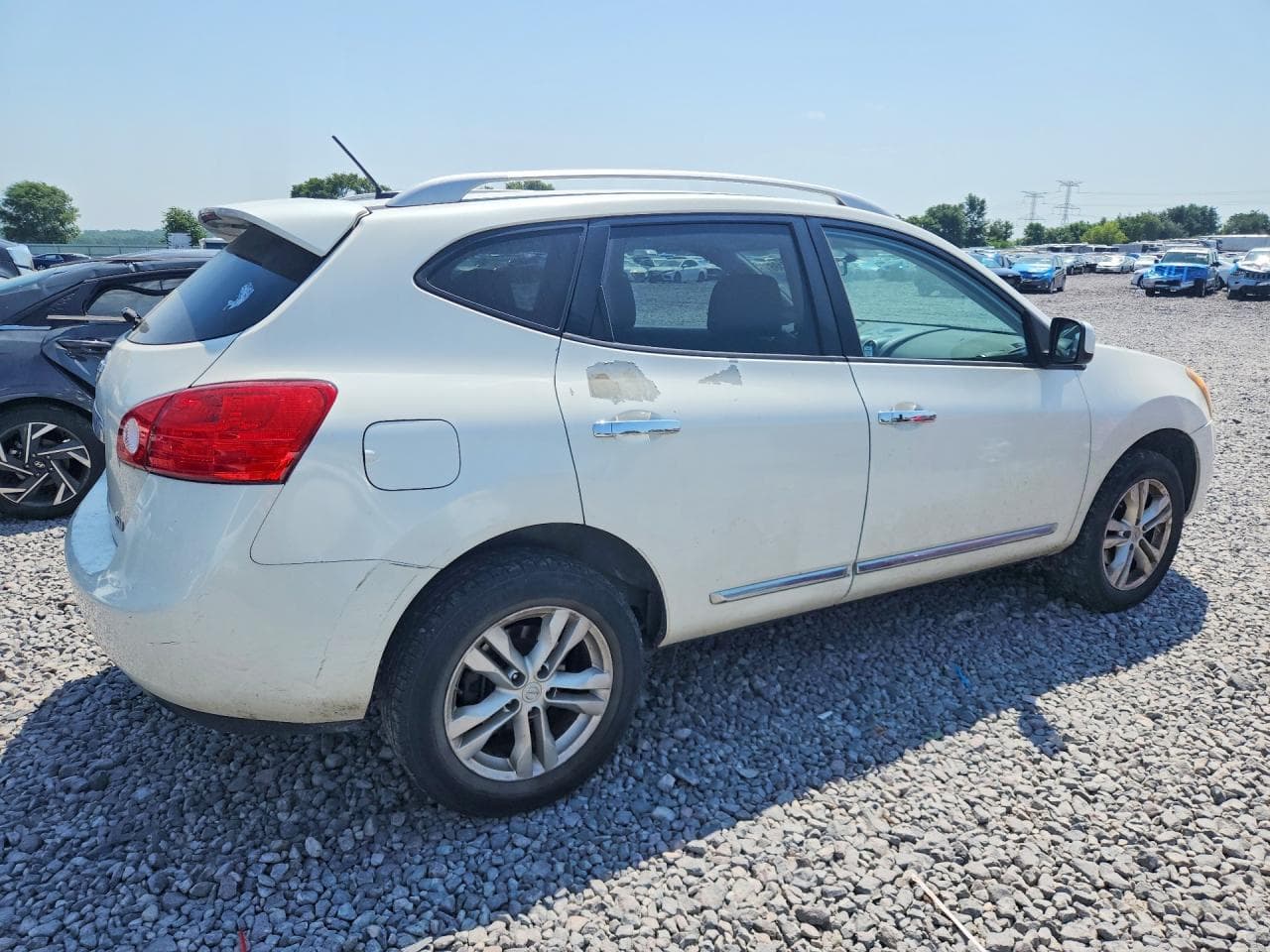 2013 Nissan Rogue S - foto 3