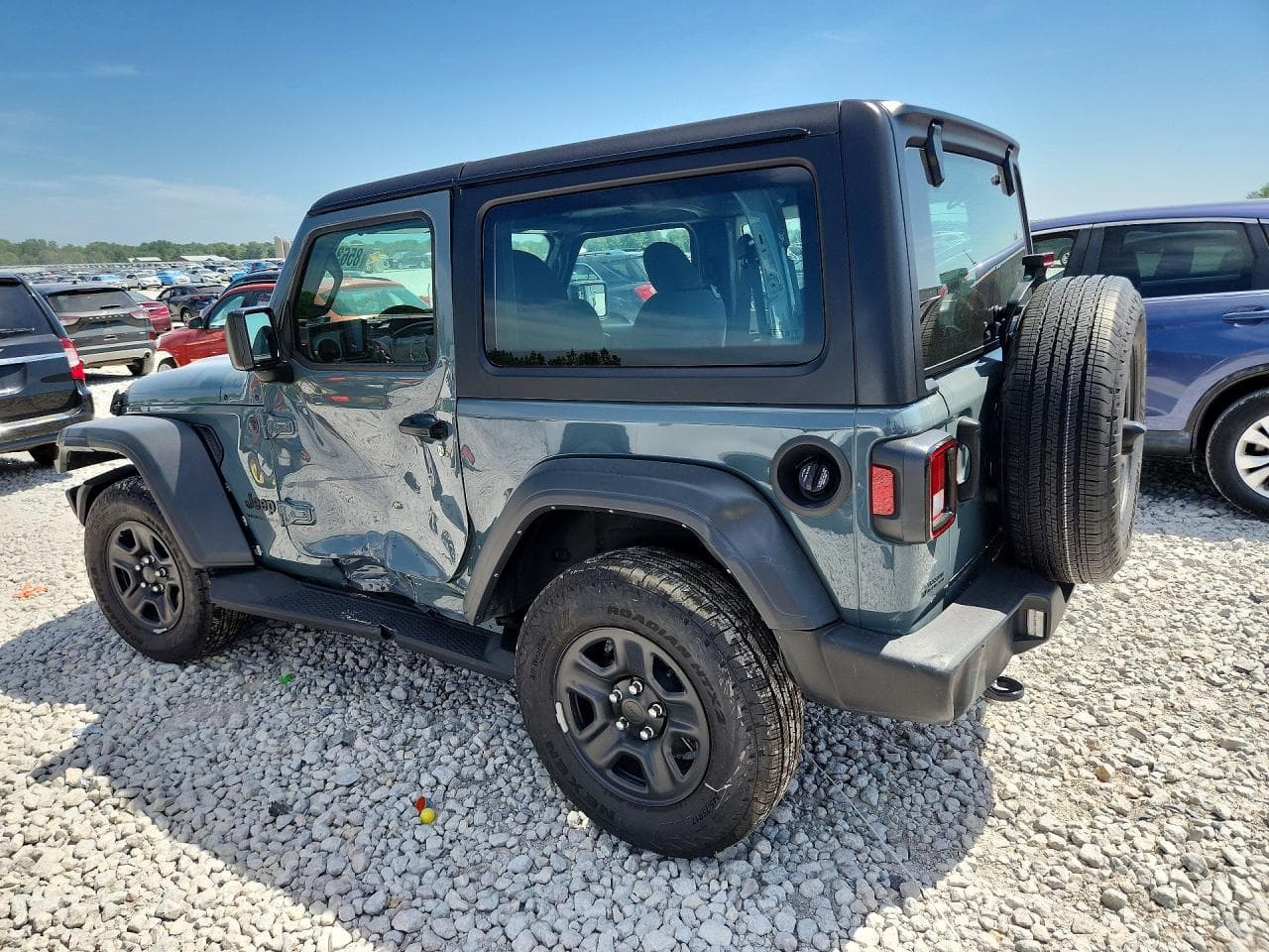 2025 Jeep Wrangler Sport - foto 2