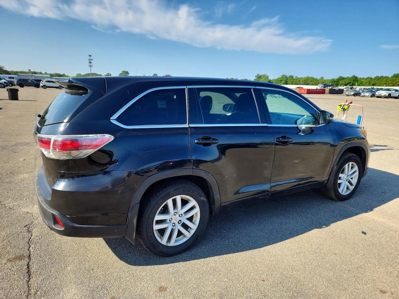 2015 Toyota Highlander Le - foto 3