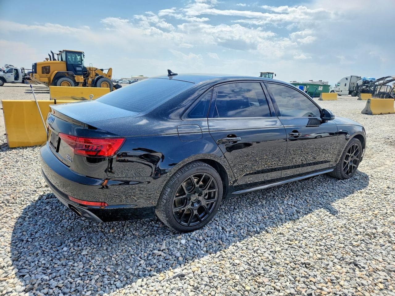 2017 Audi A4 Premium - foto 3
