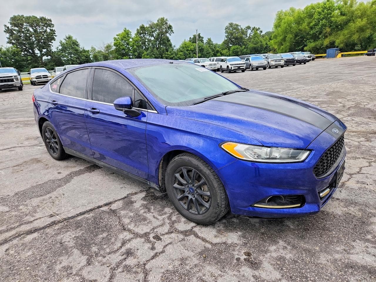 2016 Ford Fusion S - foto 4
