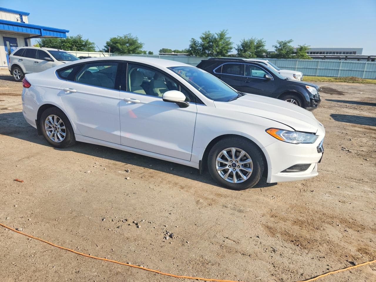 2017 Ford Fusion S - foto 4