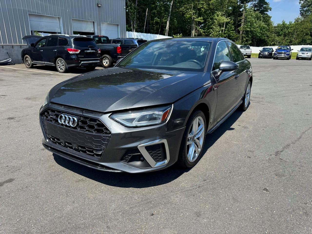 Audi A4 2021 z USA