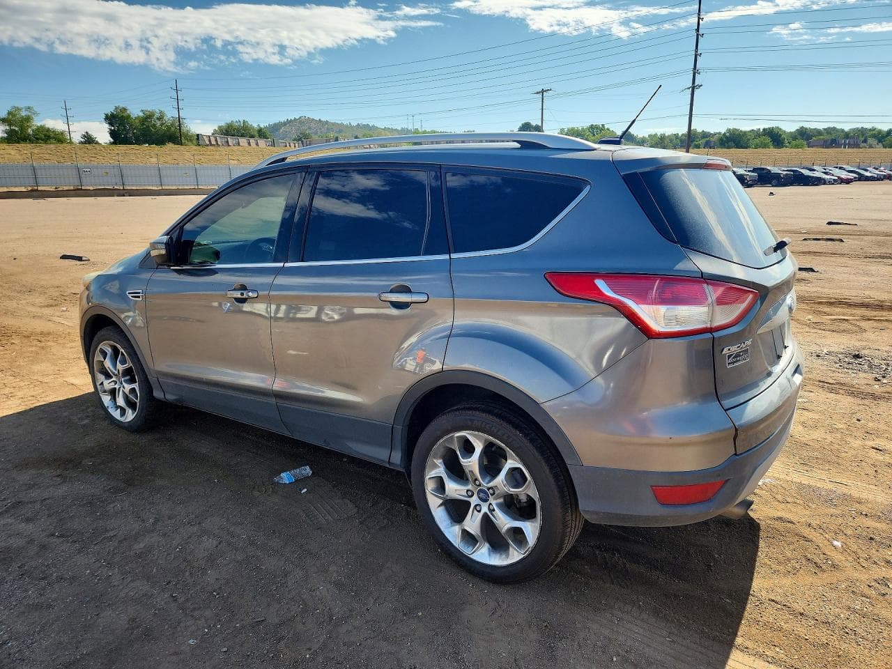 2014 Ford Escape Titanium - foto 2