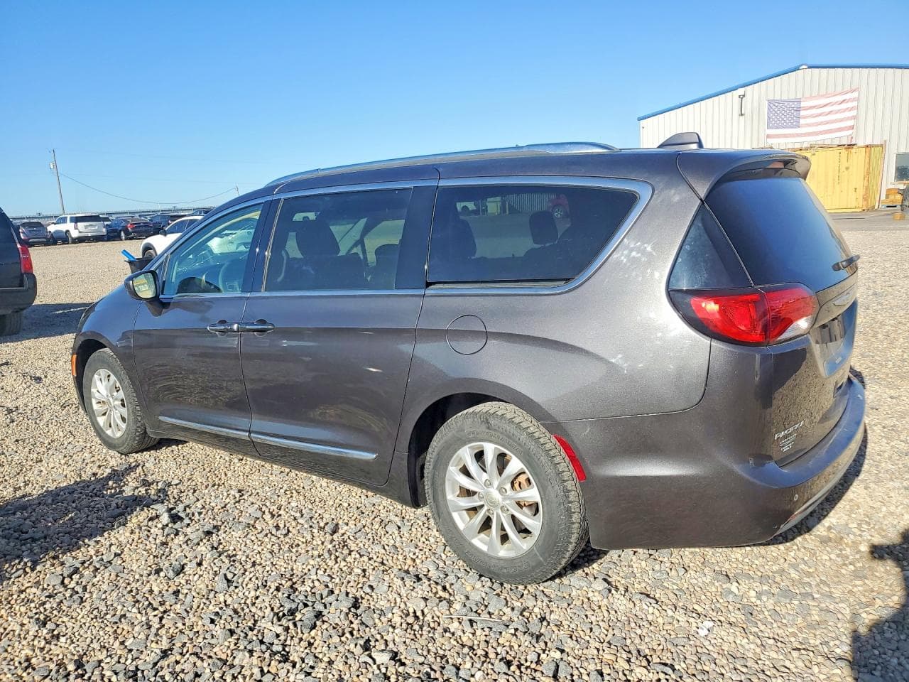 2018 Chrysler Pacifica Touring L - foto 2