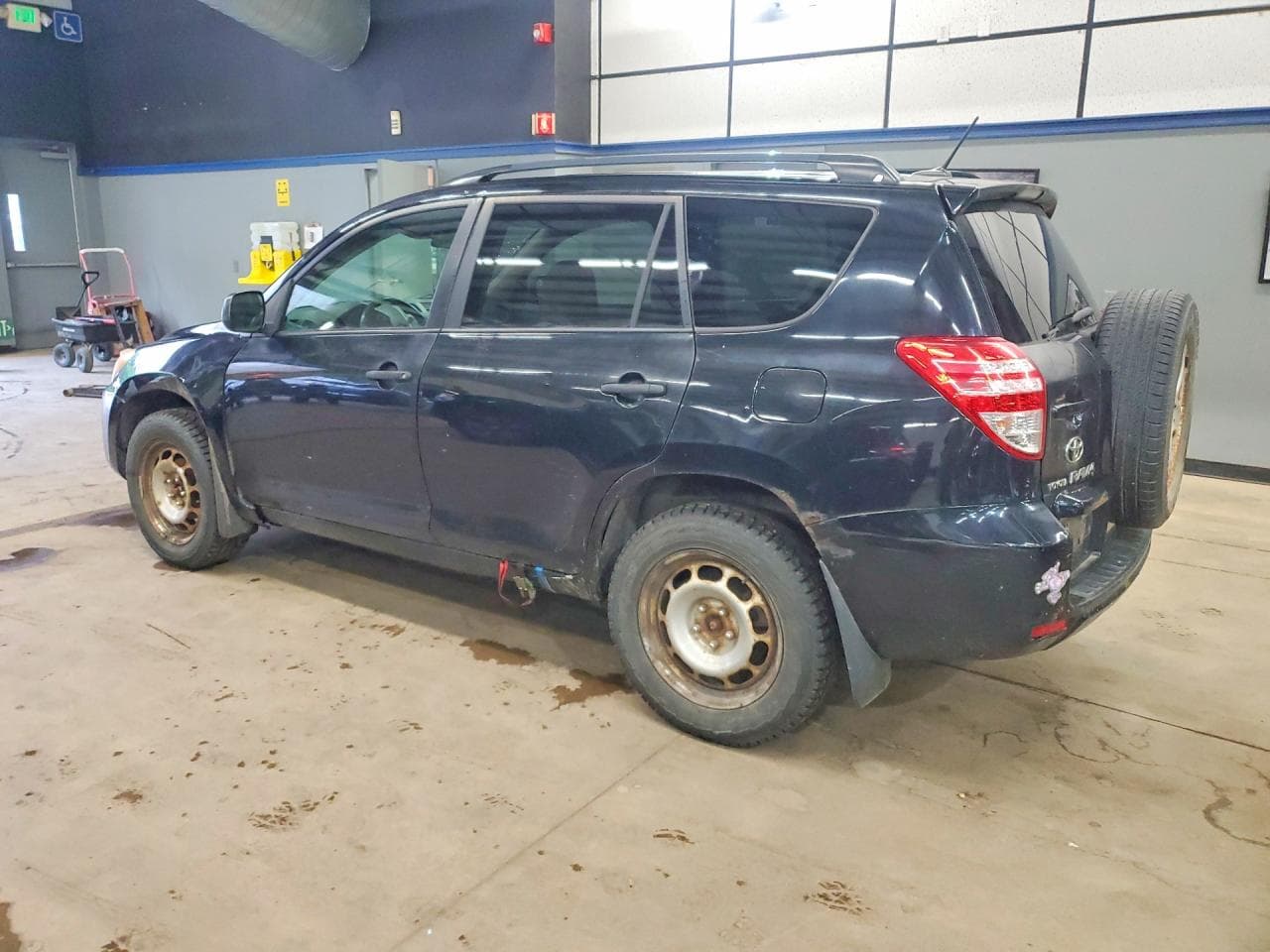 2010 Toyota Rav4 Base - foto 2