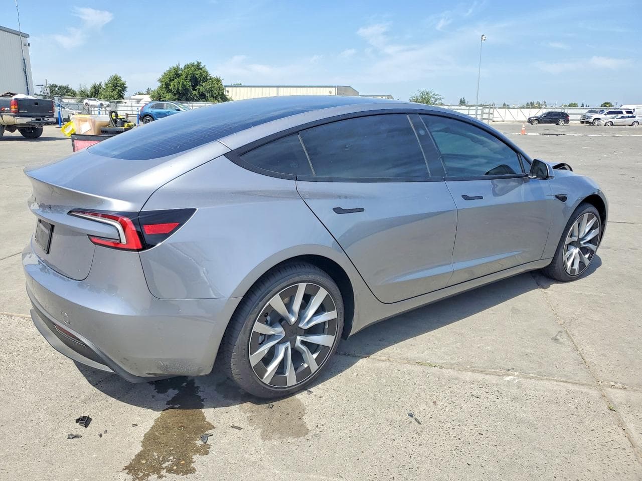 2026 Tesla Model 3 - foto 3