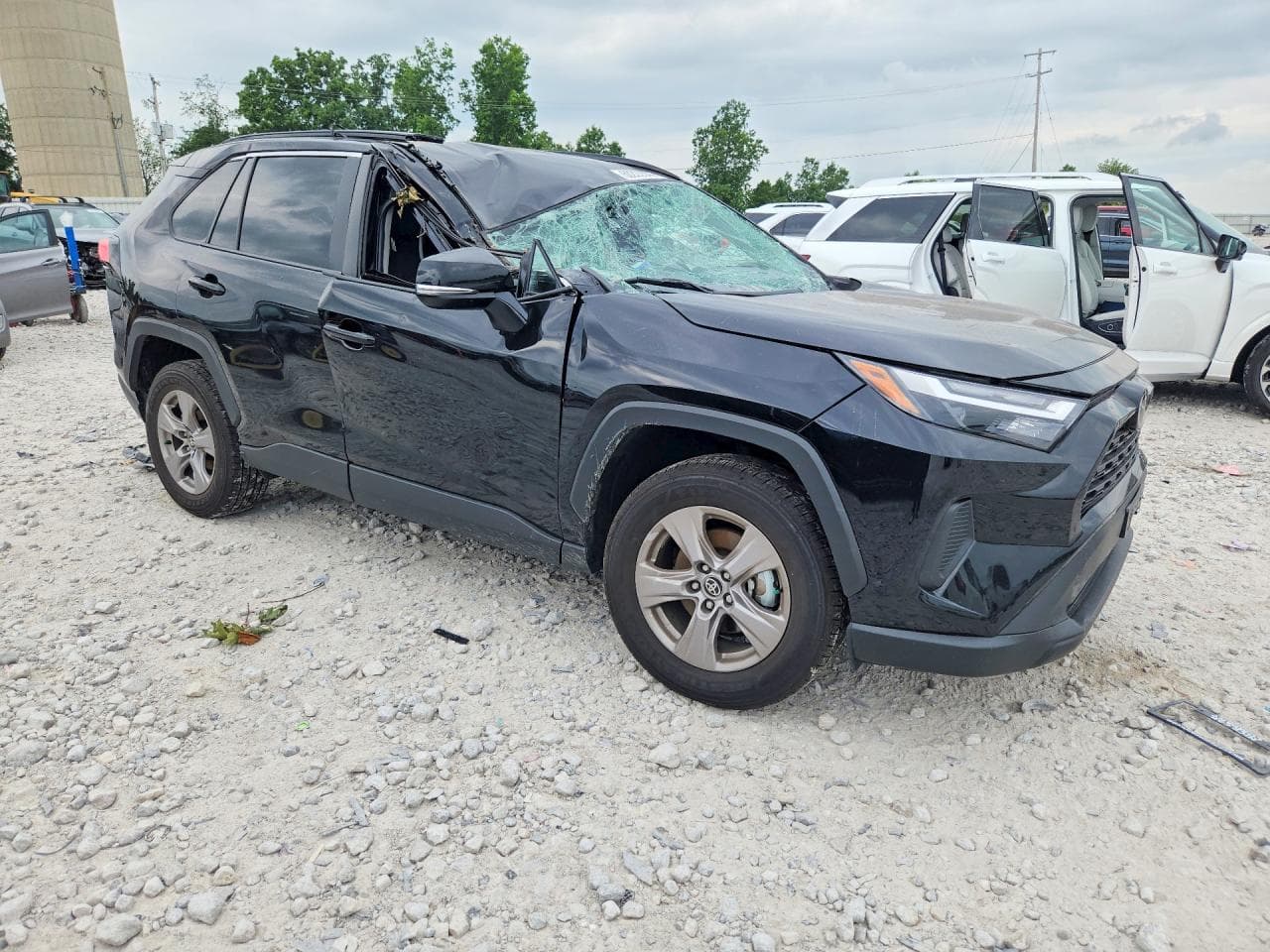 2025 Toyota Rav4 Xle - foto 4