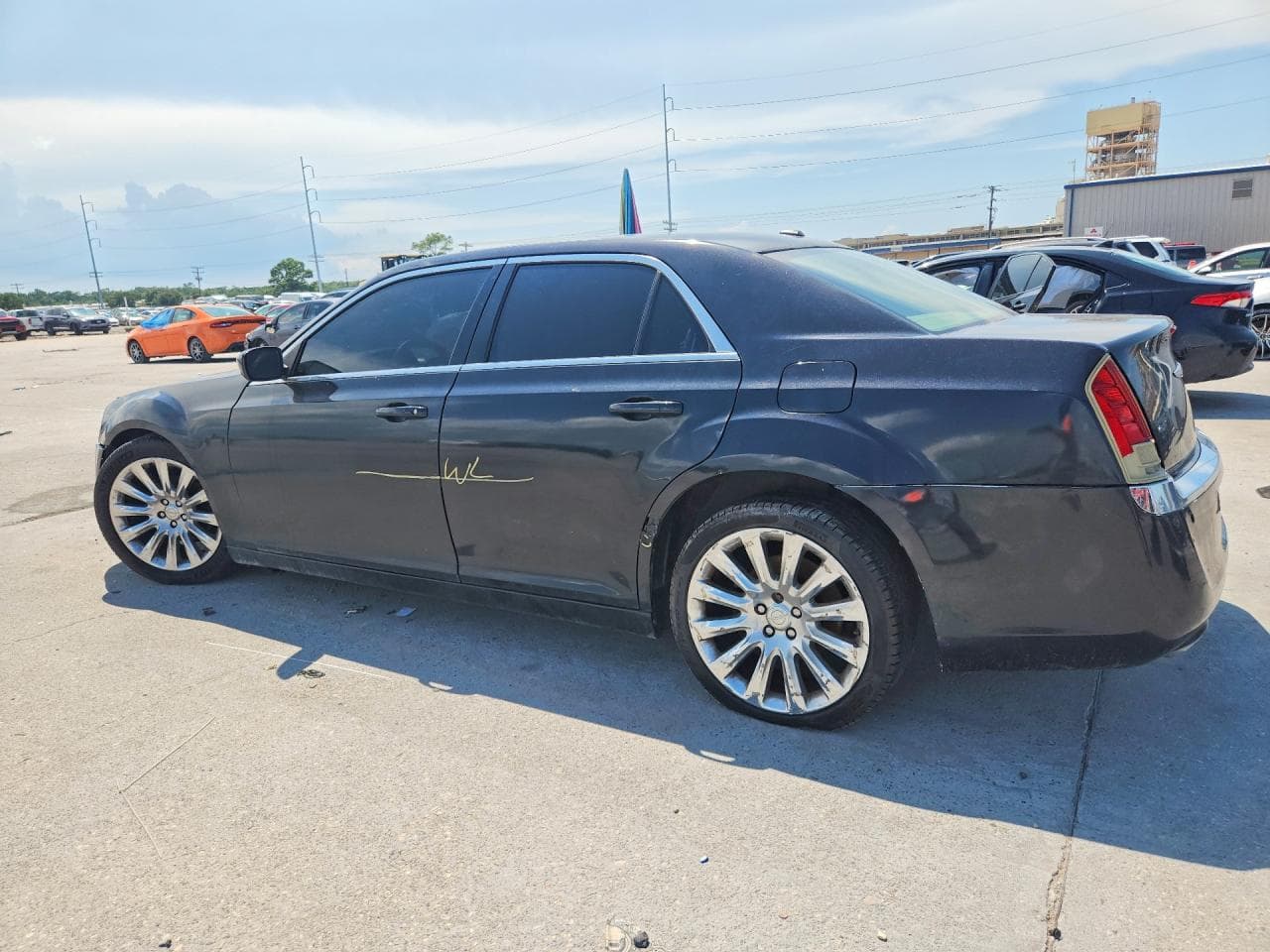 2013 Chrysler 300 - foto 2