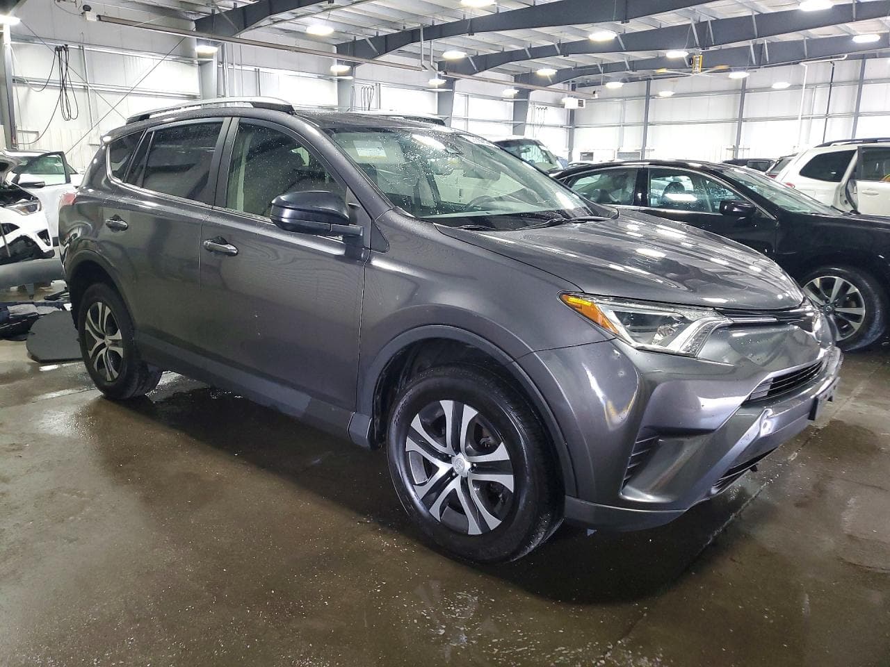 2017 Toyota Rav4 Le - foto 4