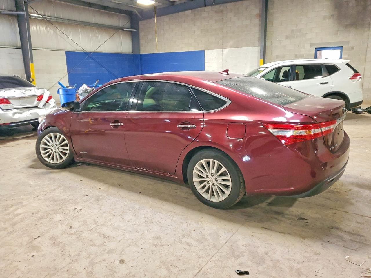 2013 Toyota Avalon Hybrid Limited - foto 2