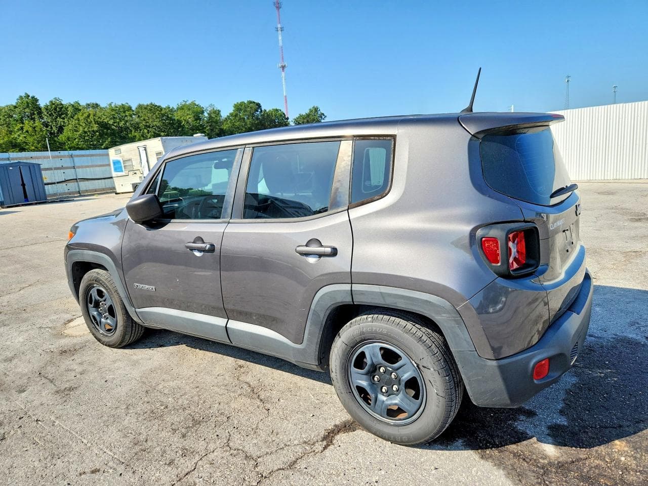 2016 Jeep Renegade Sport - foto 2
