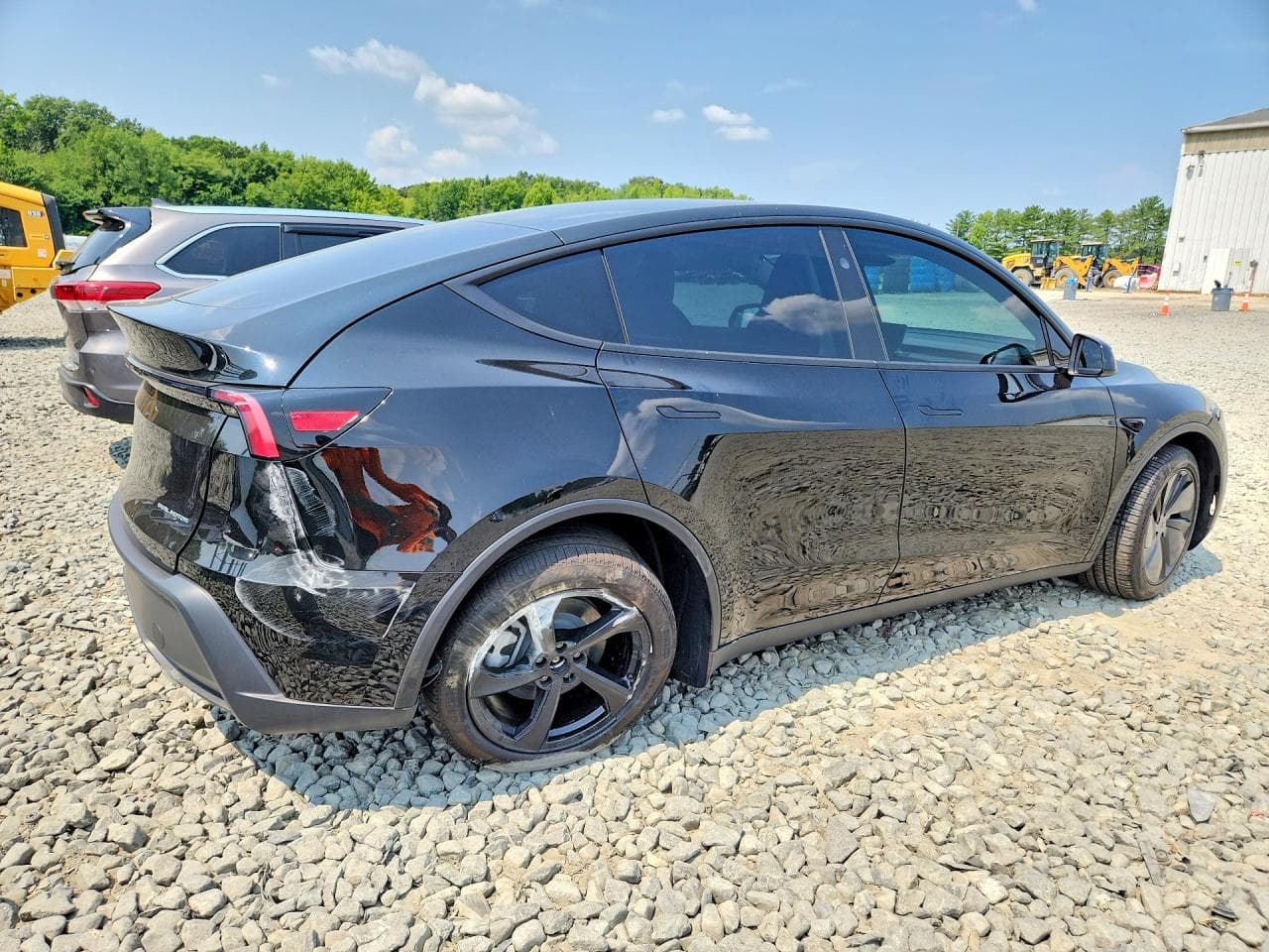 2026 Tesla Model Y - foto 3
