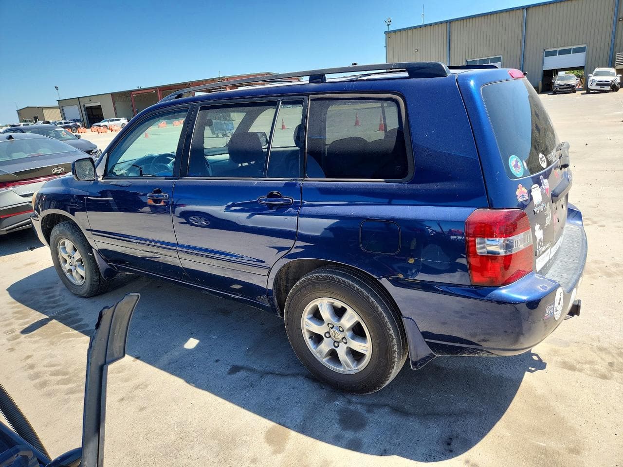 2004 Toyt Highlander - foto 2