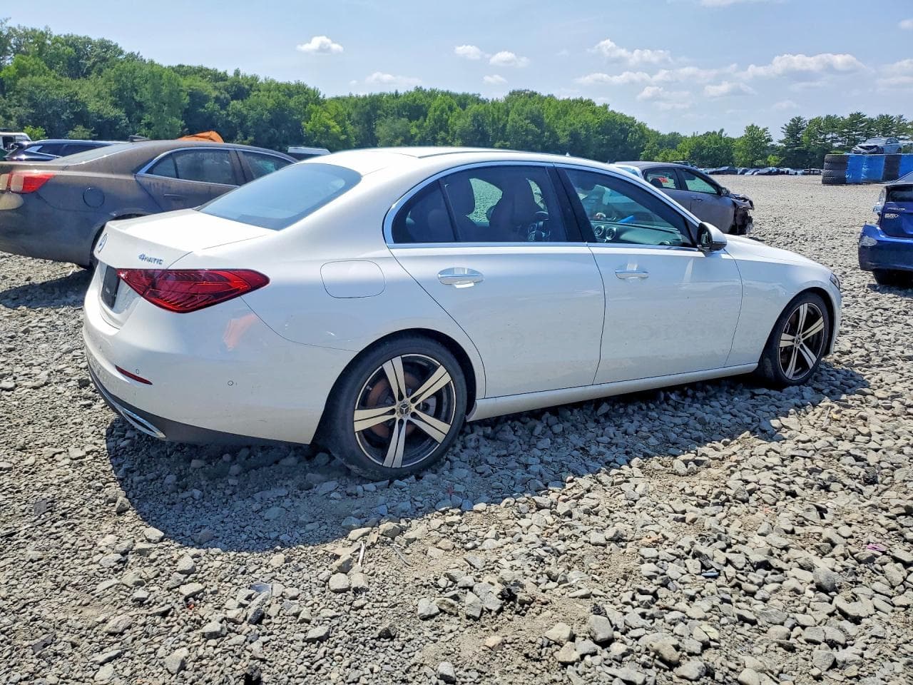 2025 Mercedes-Benz C 300 4Matic - foto 3