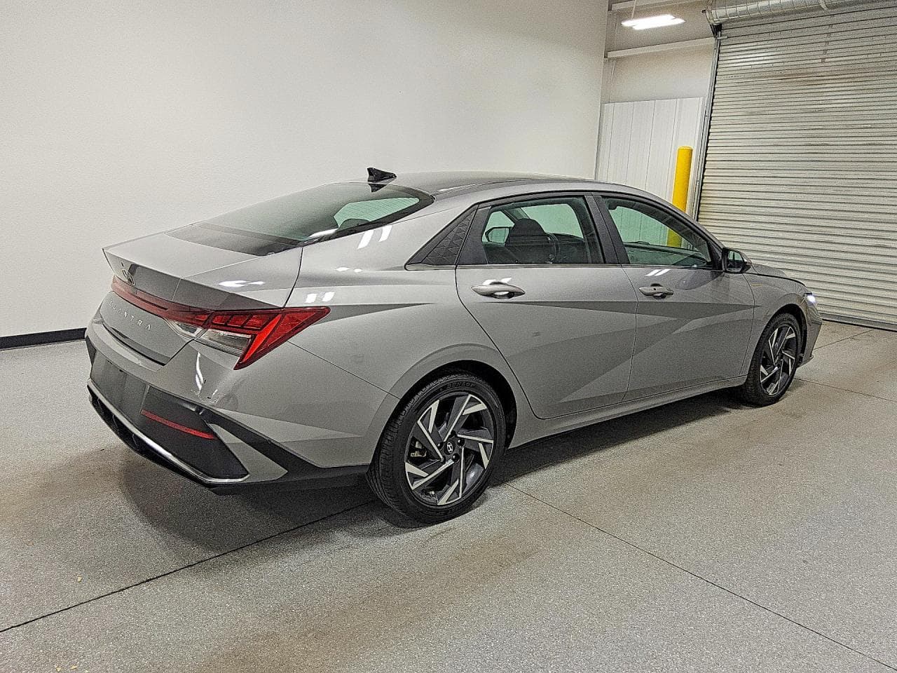 2025 Hyundai Elantra Sel - foto 3