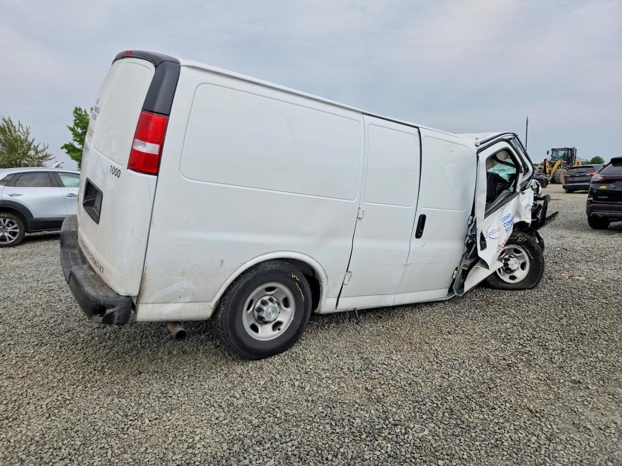 2025 Chevrolet Express G2500 - foto 3