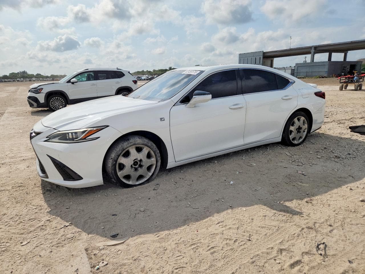 Lexus ES 2019 z USA