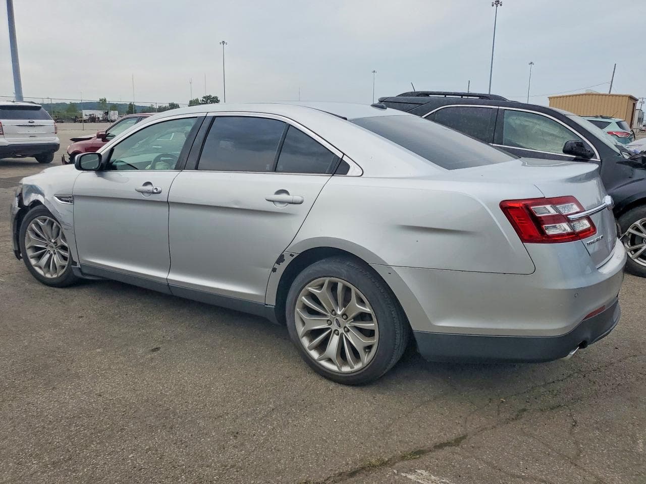 2018 Ford Taurus Limited - foto 2