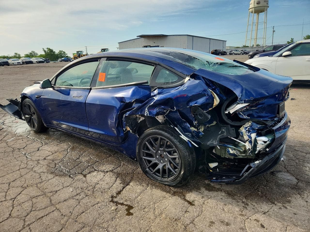 2025 Tesla Model 3 - foto 2