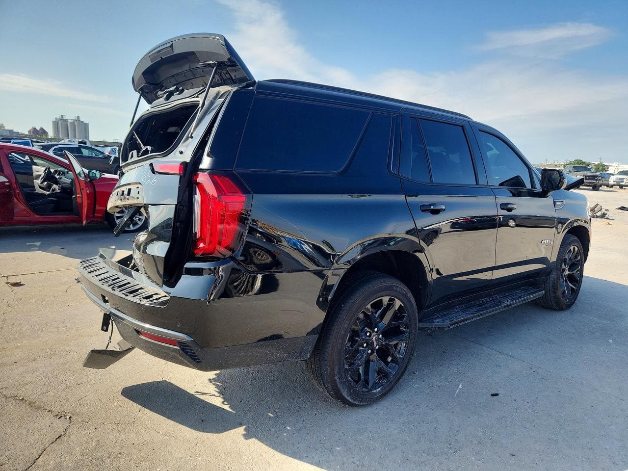 2022 GMC Yukon At4 - foto 3