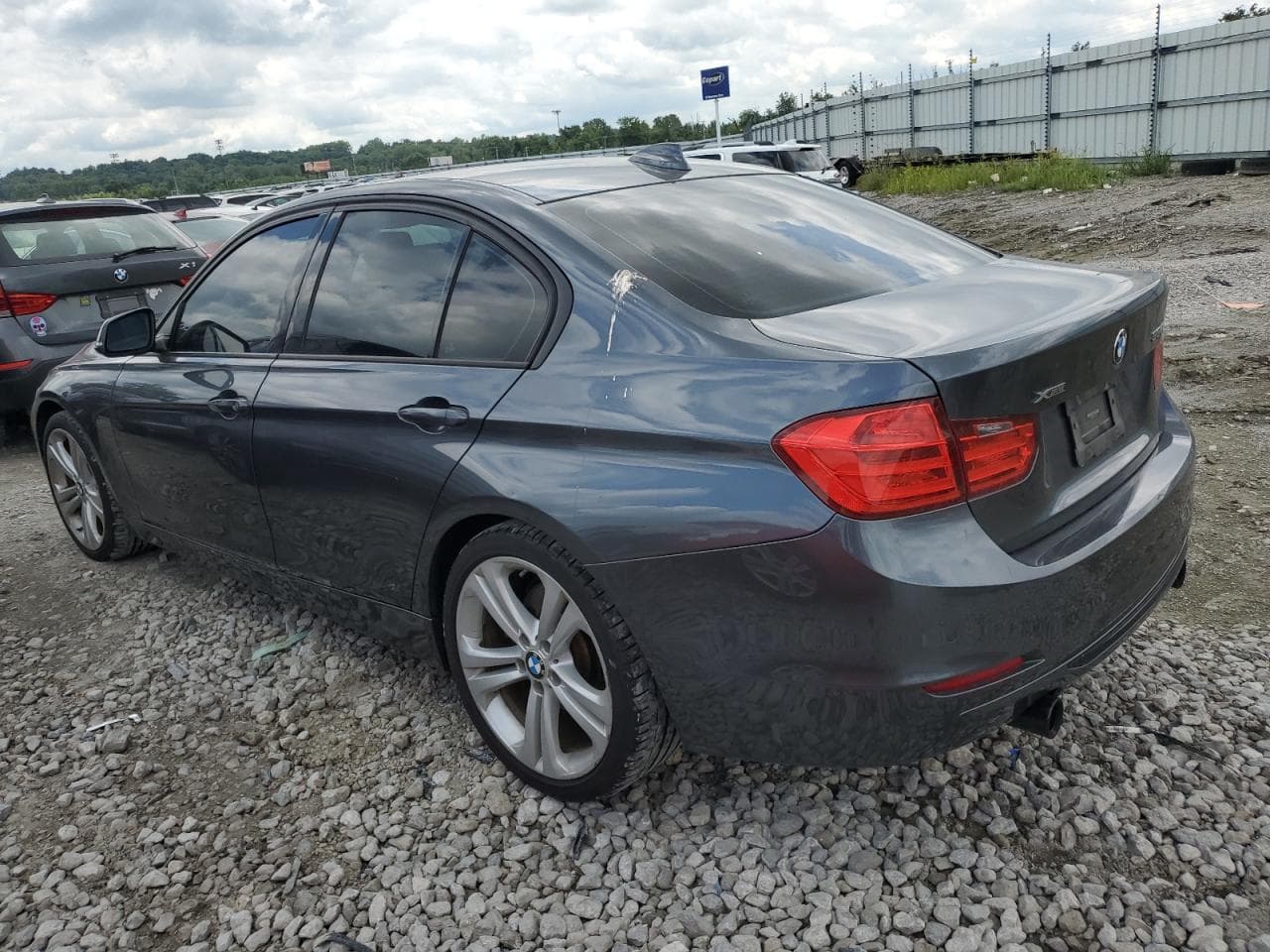 2013 BMW 335 Xi - foto 2
