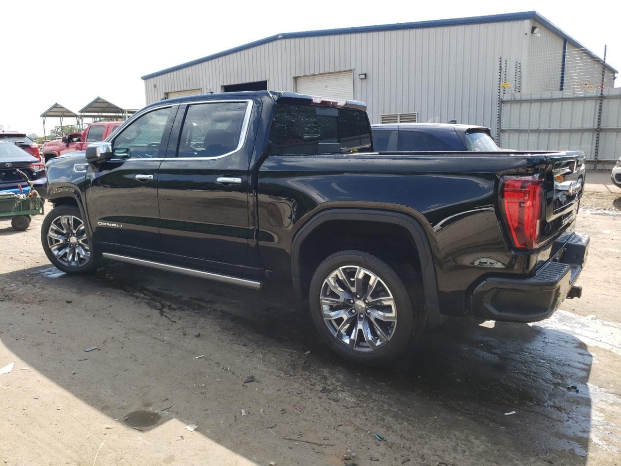 2023 GMC Sierra K1500 Denali - foto 2