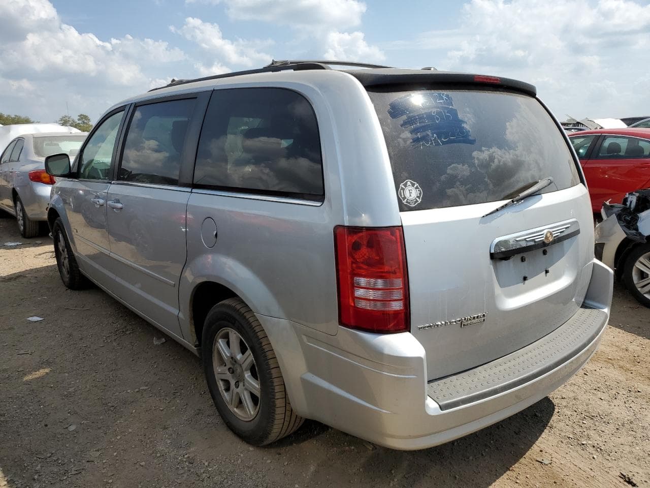 2008 Chrysler Town & Country Touring - foto 2