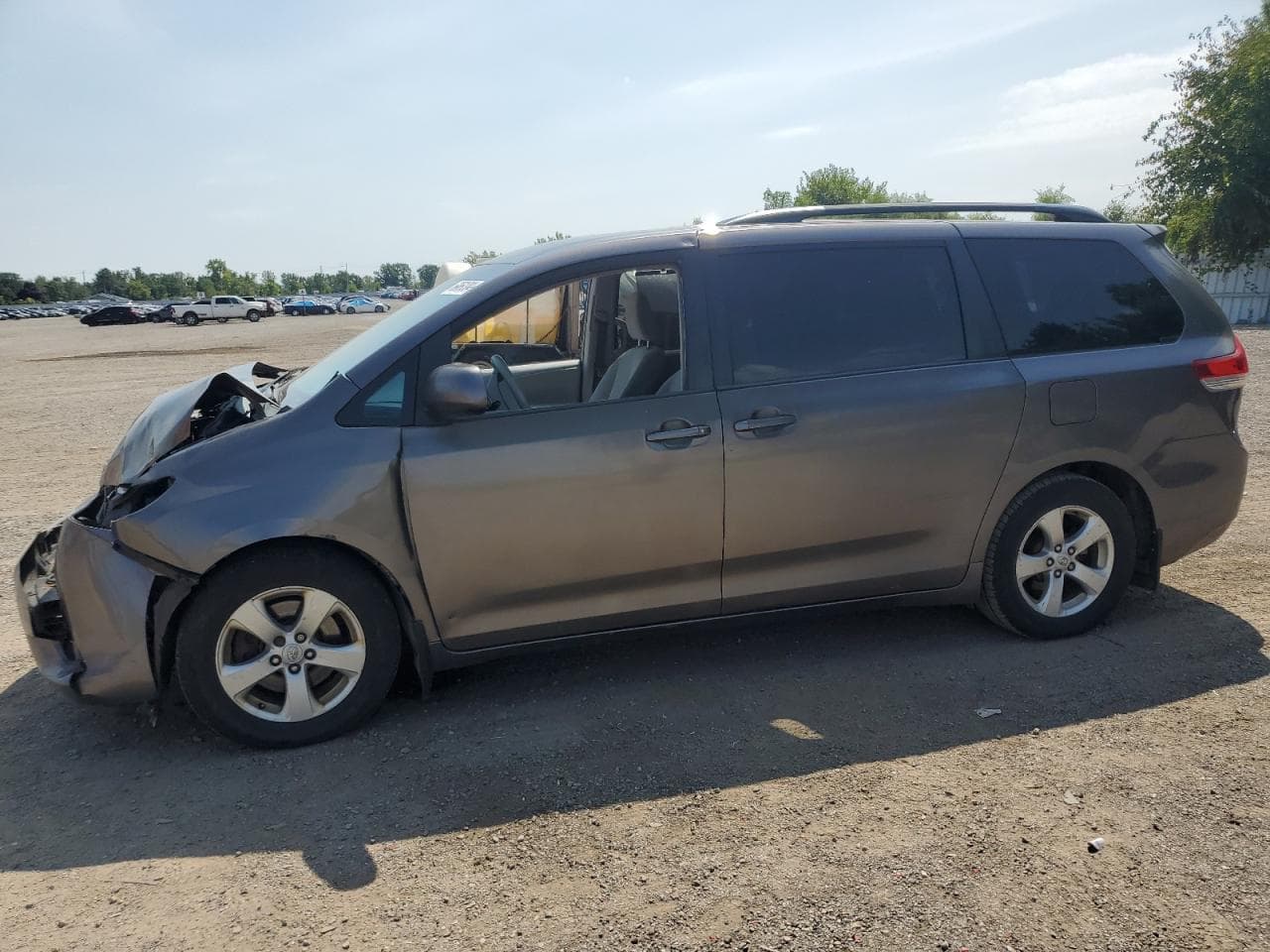 2013 Toyota Sienna Le