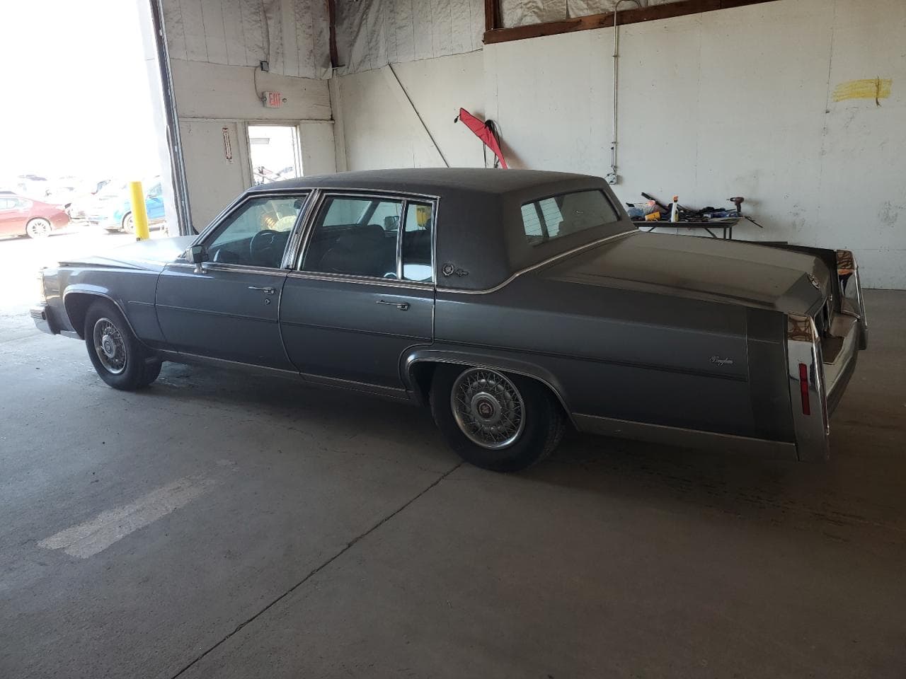 1989 Cadillac Brougham - foto 2