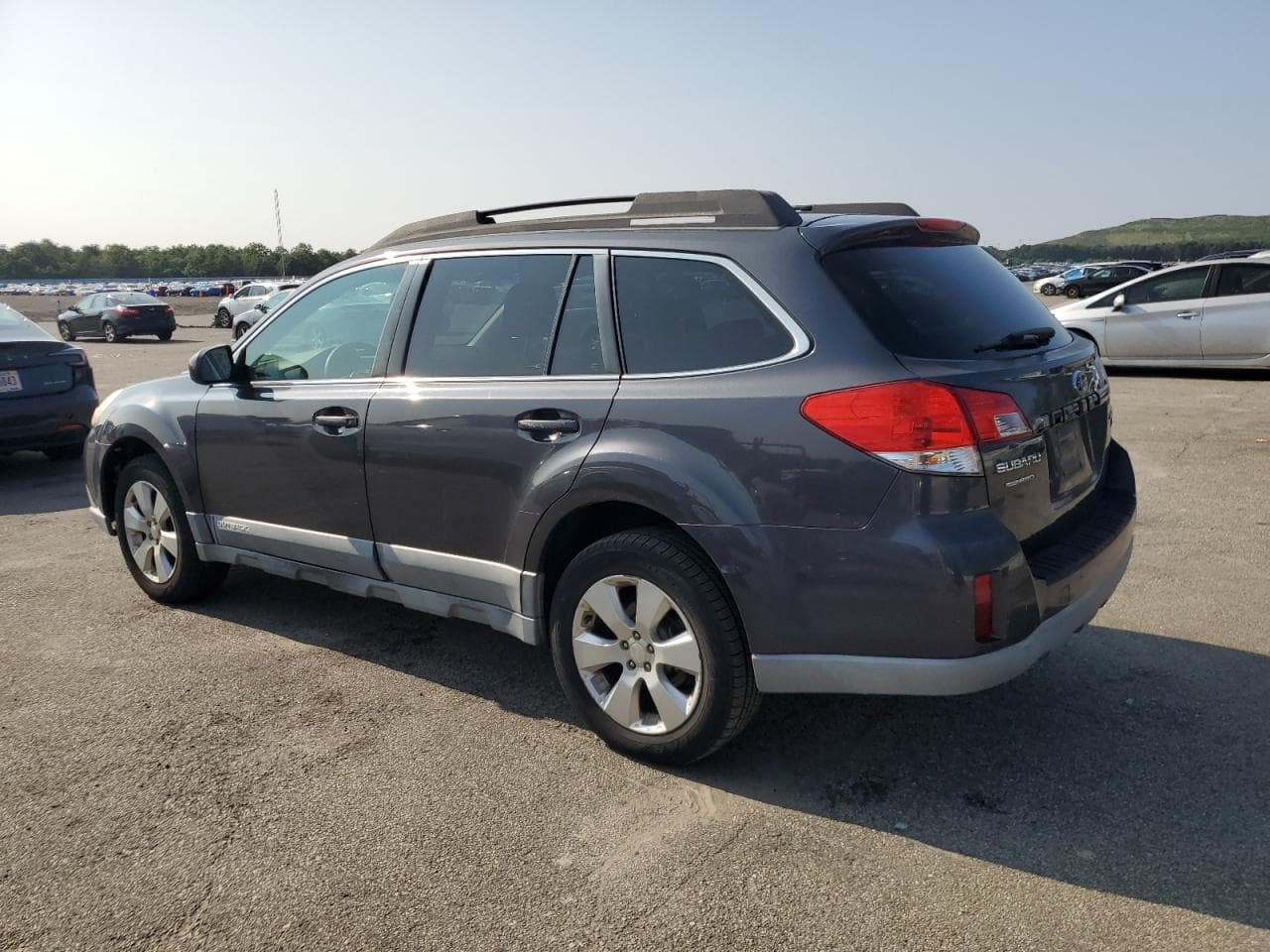 2010 Subaru Outback 2.5I Premium - foto 2