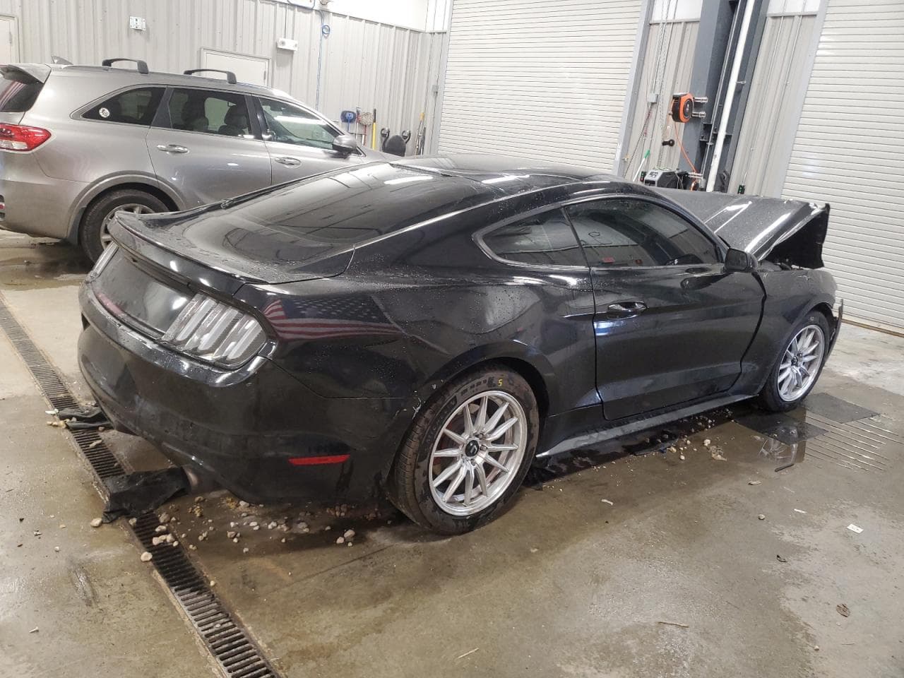 2017 Ford Mustang - foto 3