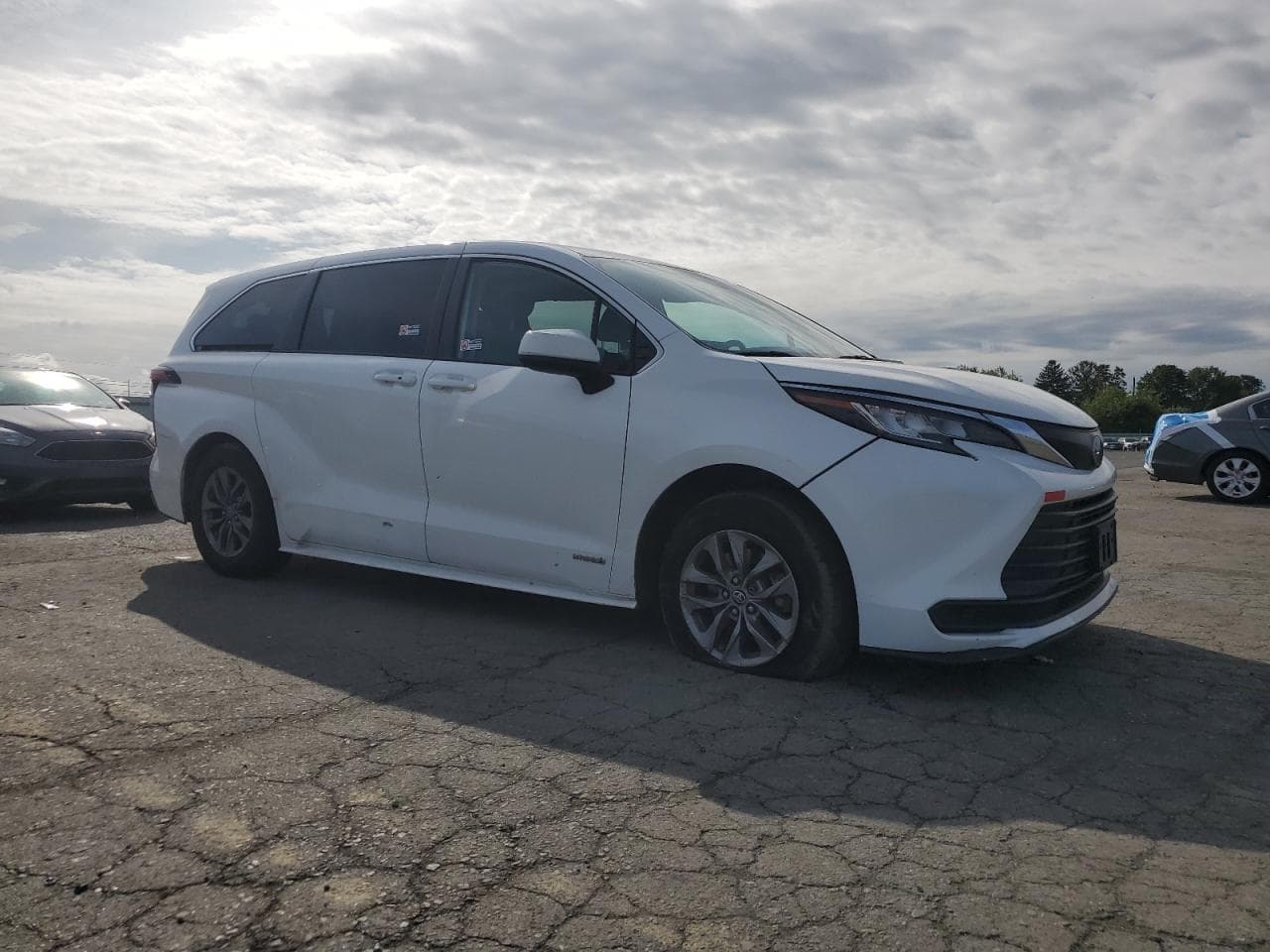 2021 Toyota Sienna Le - foto 4