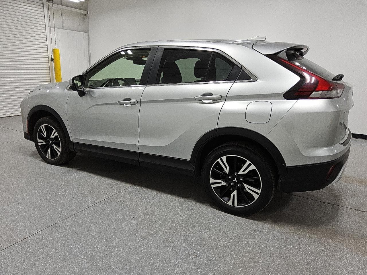2023 Mitsubishi Eclipse Cross Se - foto 2