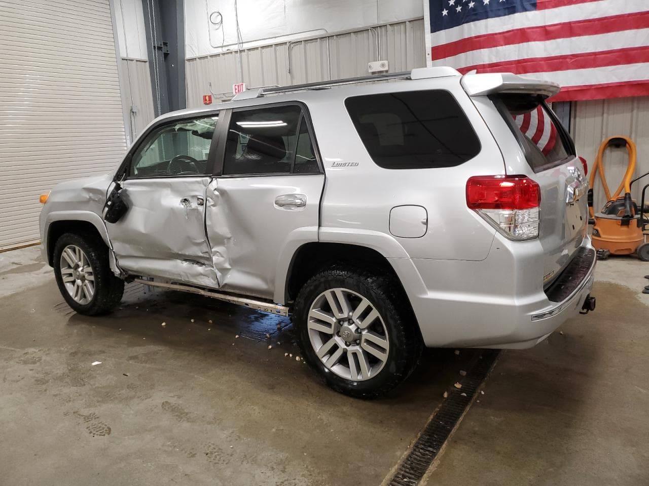 2011 Toyota 4Runner Sr5 - foto 2