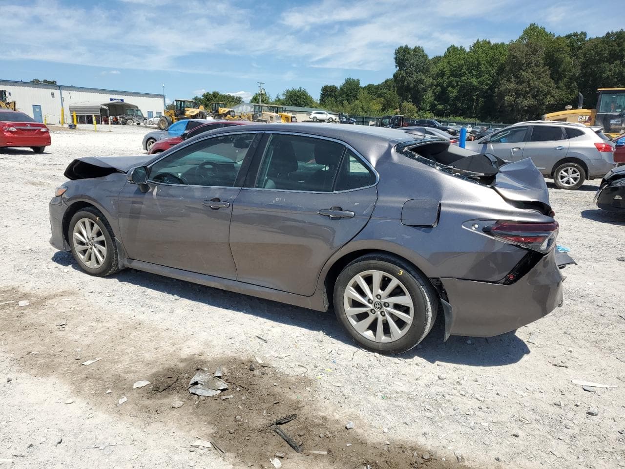 2024 Toyota Camry Le - foto 2