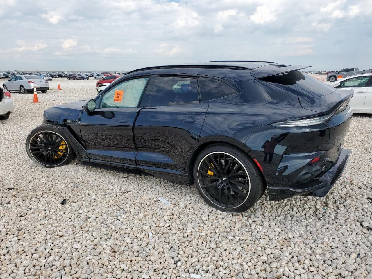 2023 Aston Martin Dbx 707 - foto 2