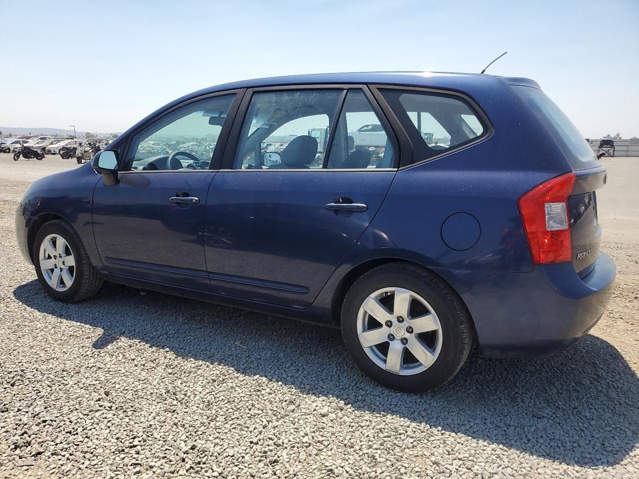 2007 Kia Rondo Base - foto 2