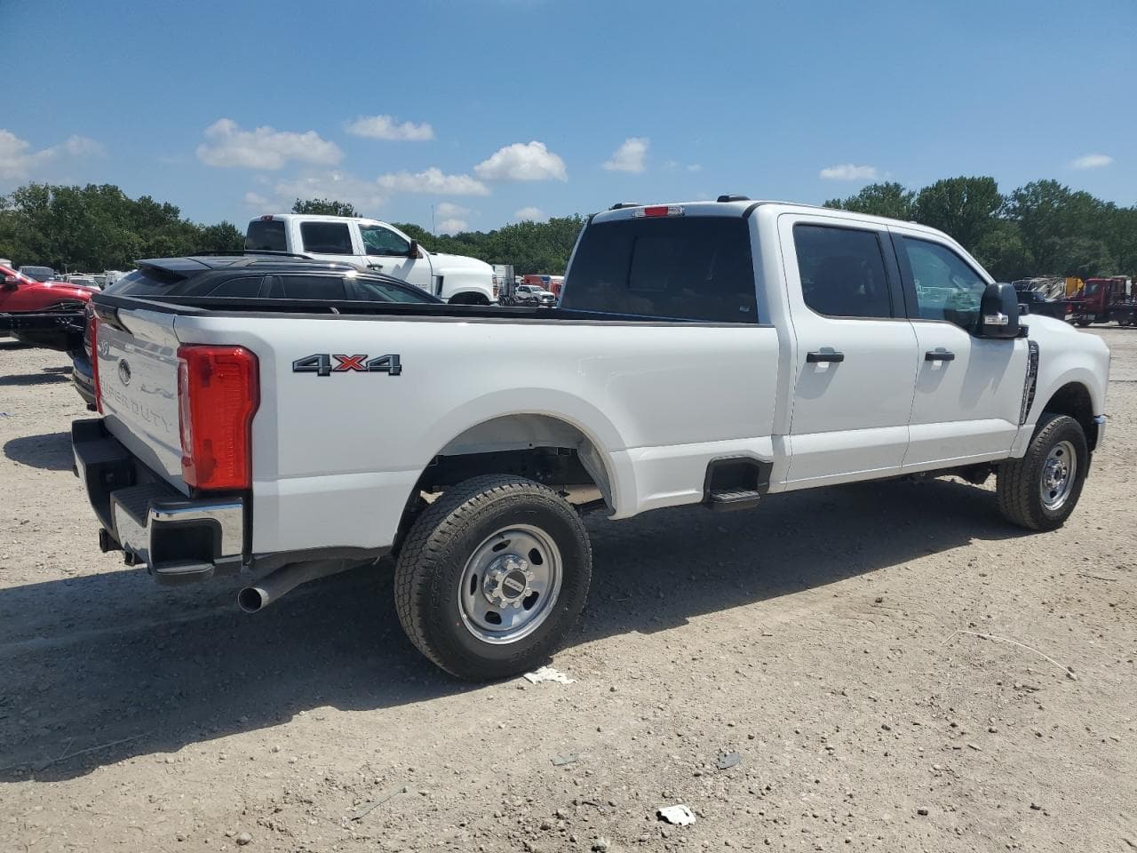 2024 Ford F350 Super Duty - foto 3