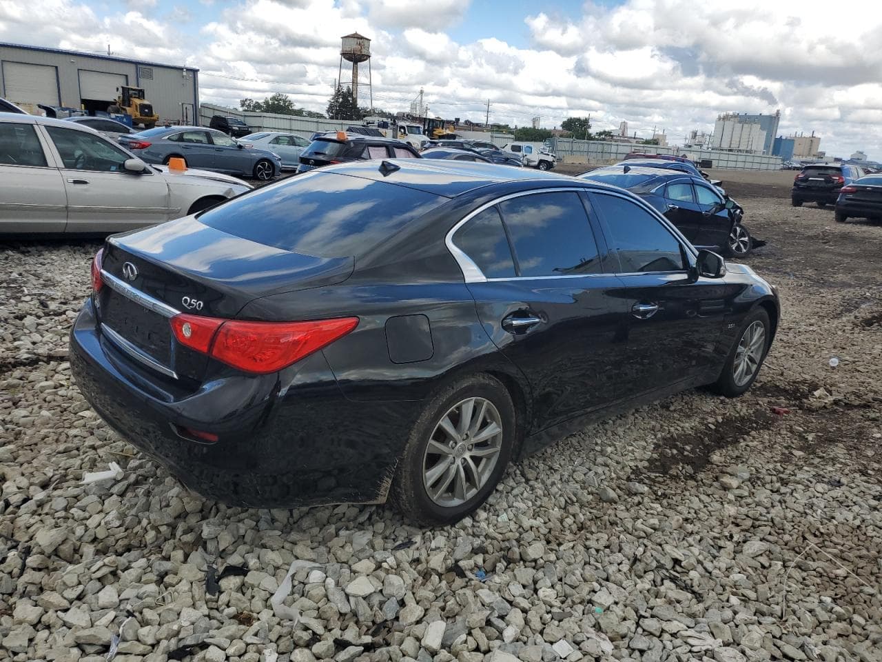 2016 Infiniti Q50 Premium - foto 3