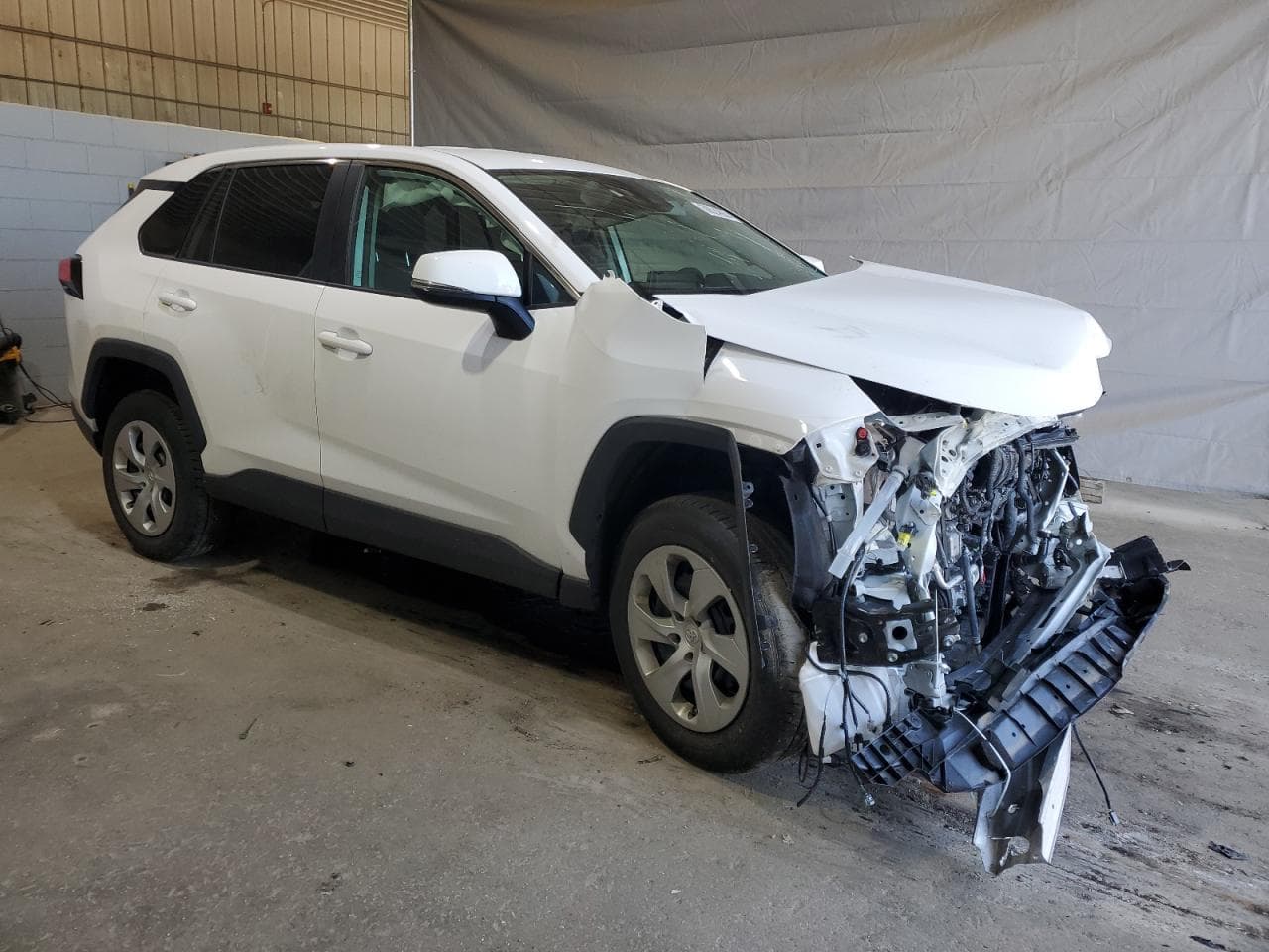 2023 Toyota Rav4 Le - foto 4