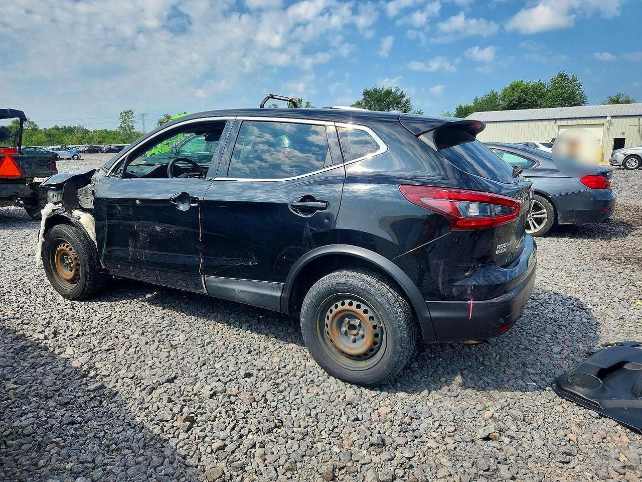 2020 Nissan Rogue Sport S - foto 2