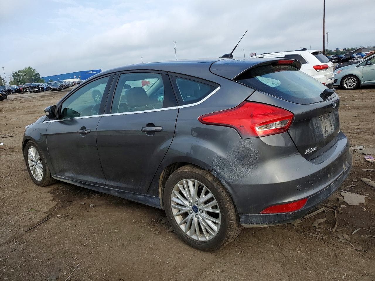 2017 Ford Focus Titanium - foto 2