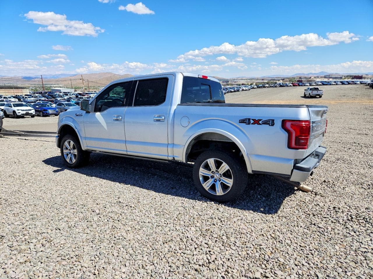 2015 Ford F150 Supercrew - foto 2