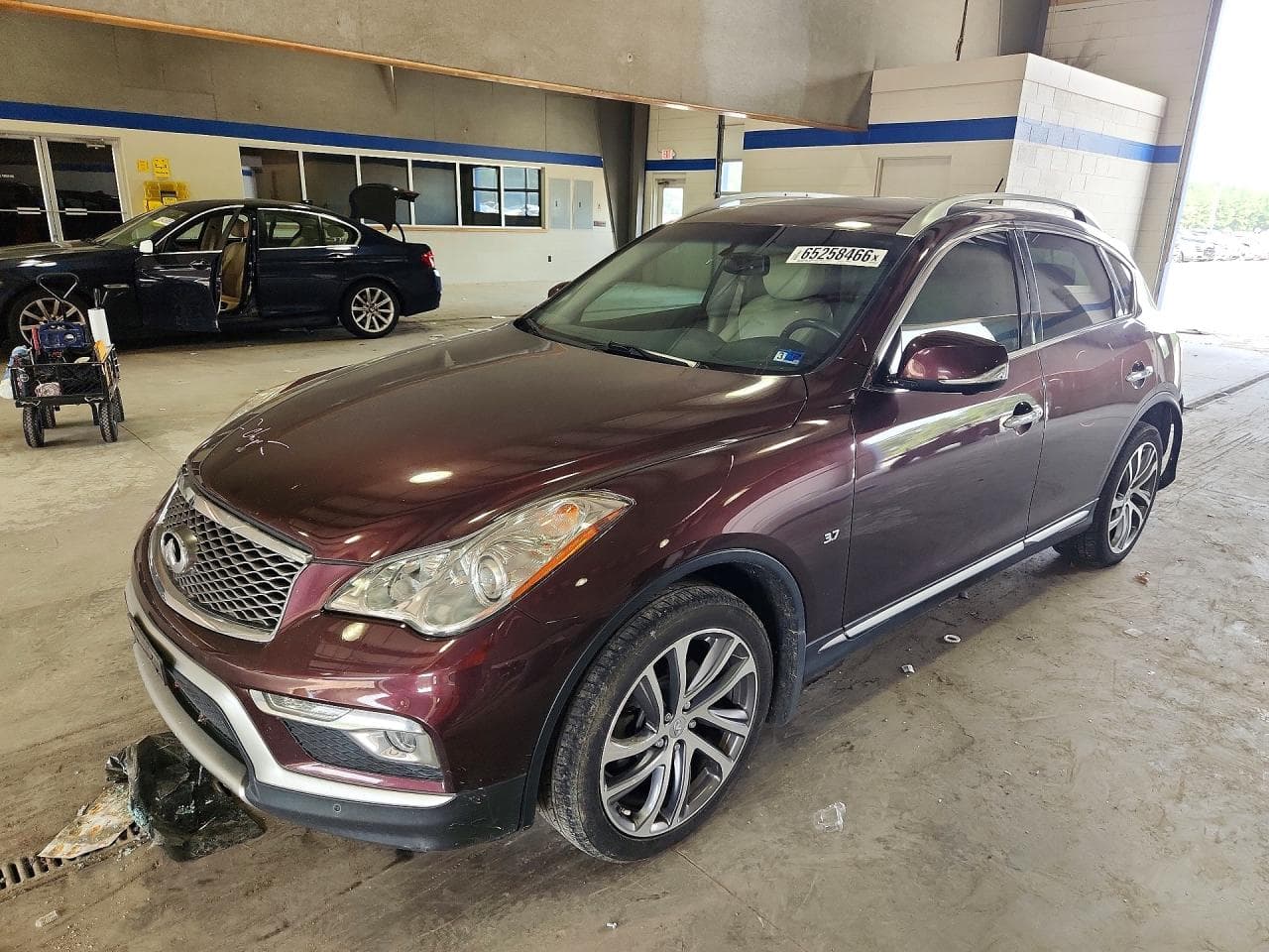 Infiniti QX50 2017 z USA