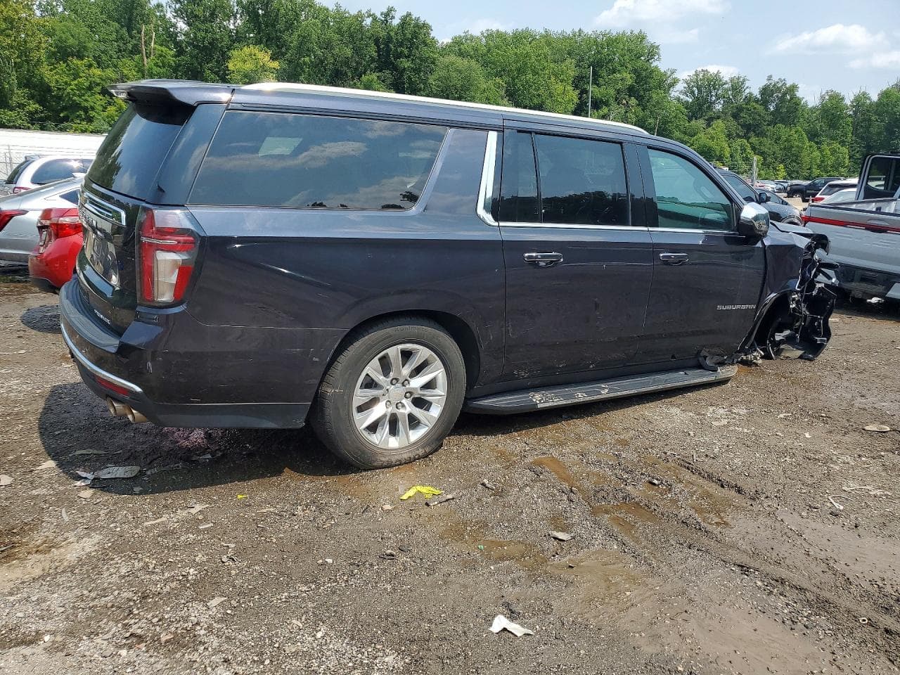 2023 Chevrolet Suburban C1500 Premier - foto 3